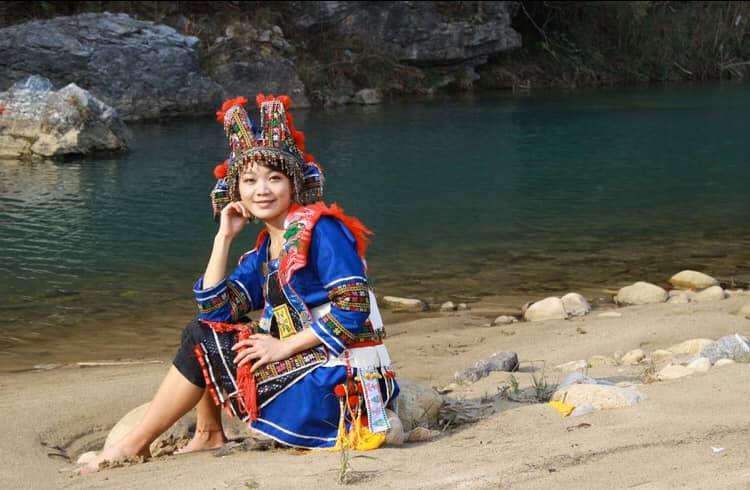 移動を伴う焼畑耕作で生計を立てている瑶族(ヤオ族)